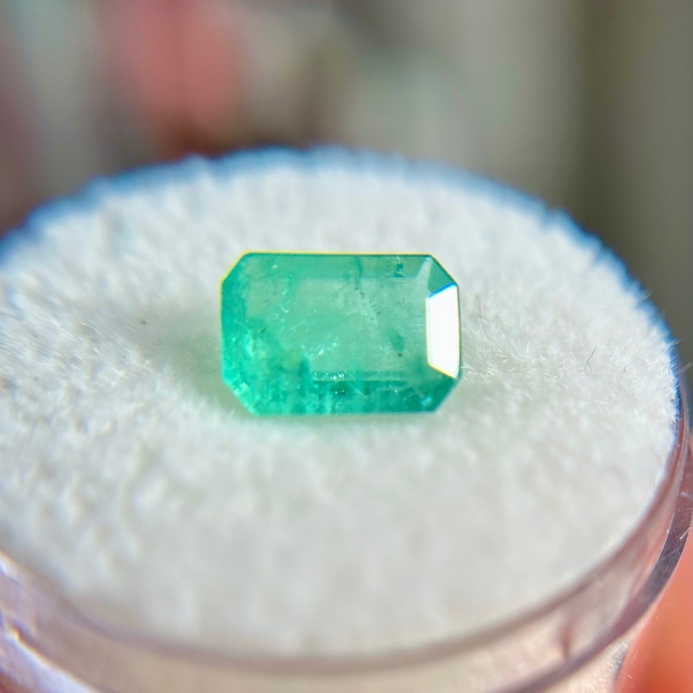 💚 1.43 CT Natural EMERALD Vivid Green Zambia Origin Investment Gemstone